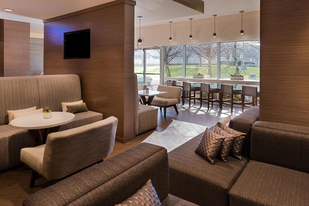 Marriott Melville Long Island Exterior photo