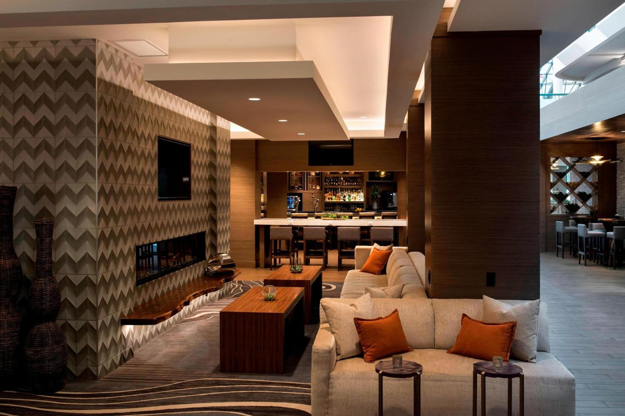 Marriott Melville Long Island Exterior photo