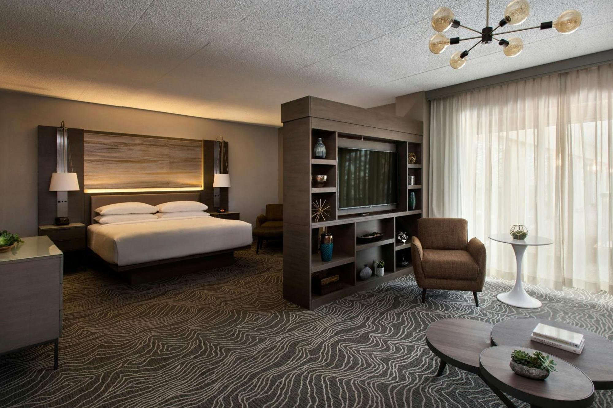 Marriott Melville Long Island Exterior photo
