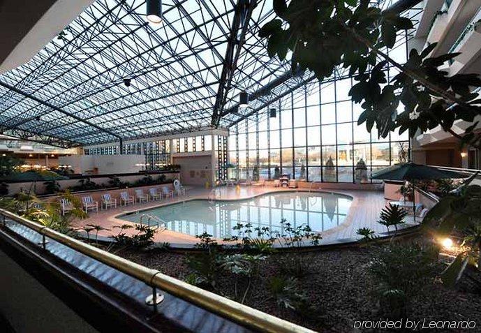 Marriott Melville Long Island Exterior photo