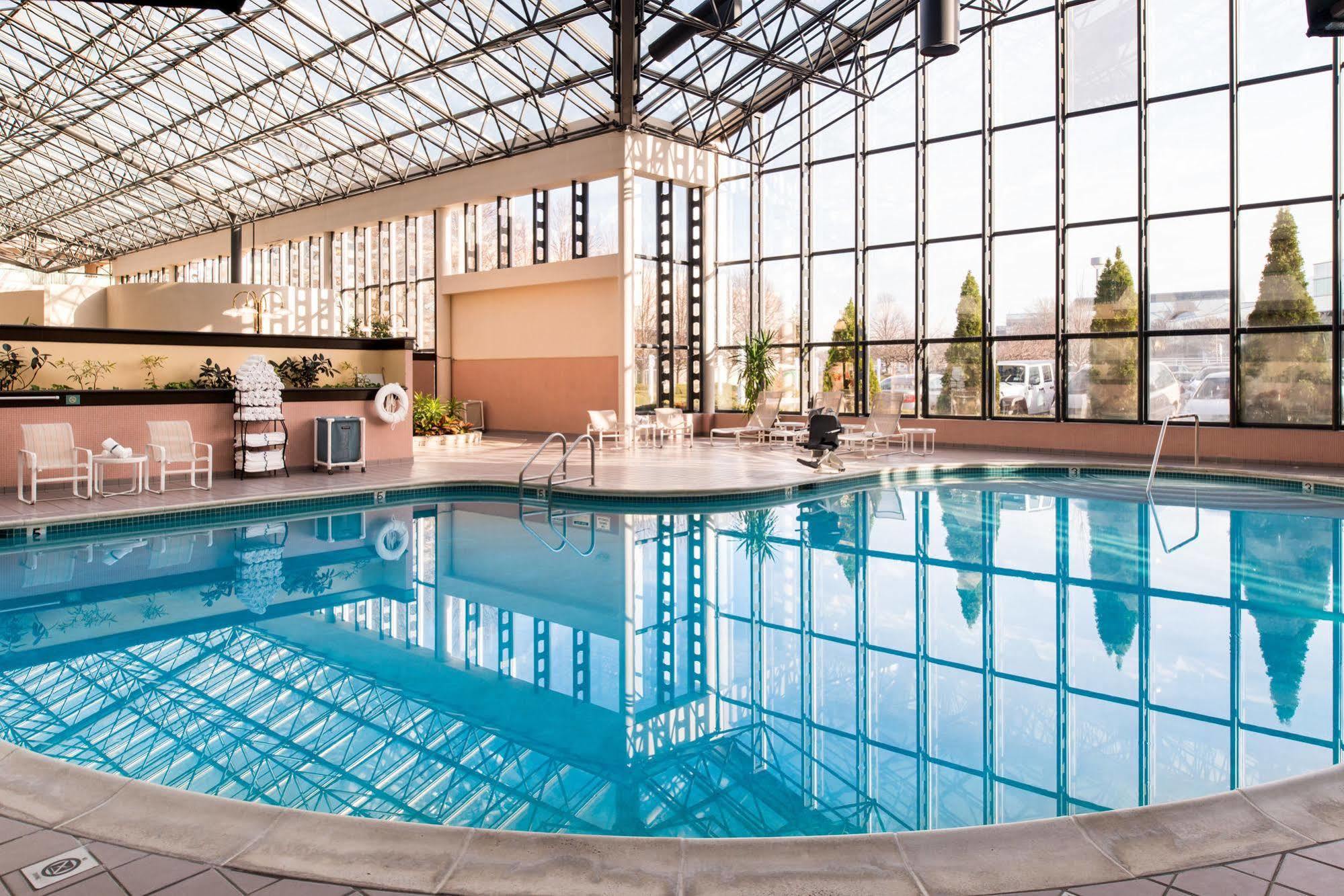 Marriott Melville Long Island Exterior photo
